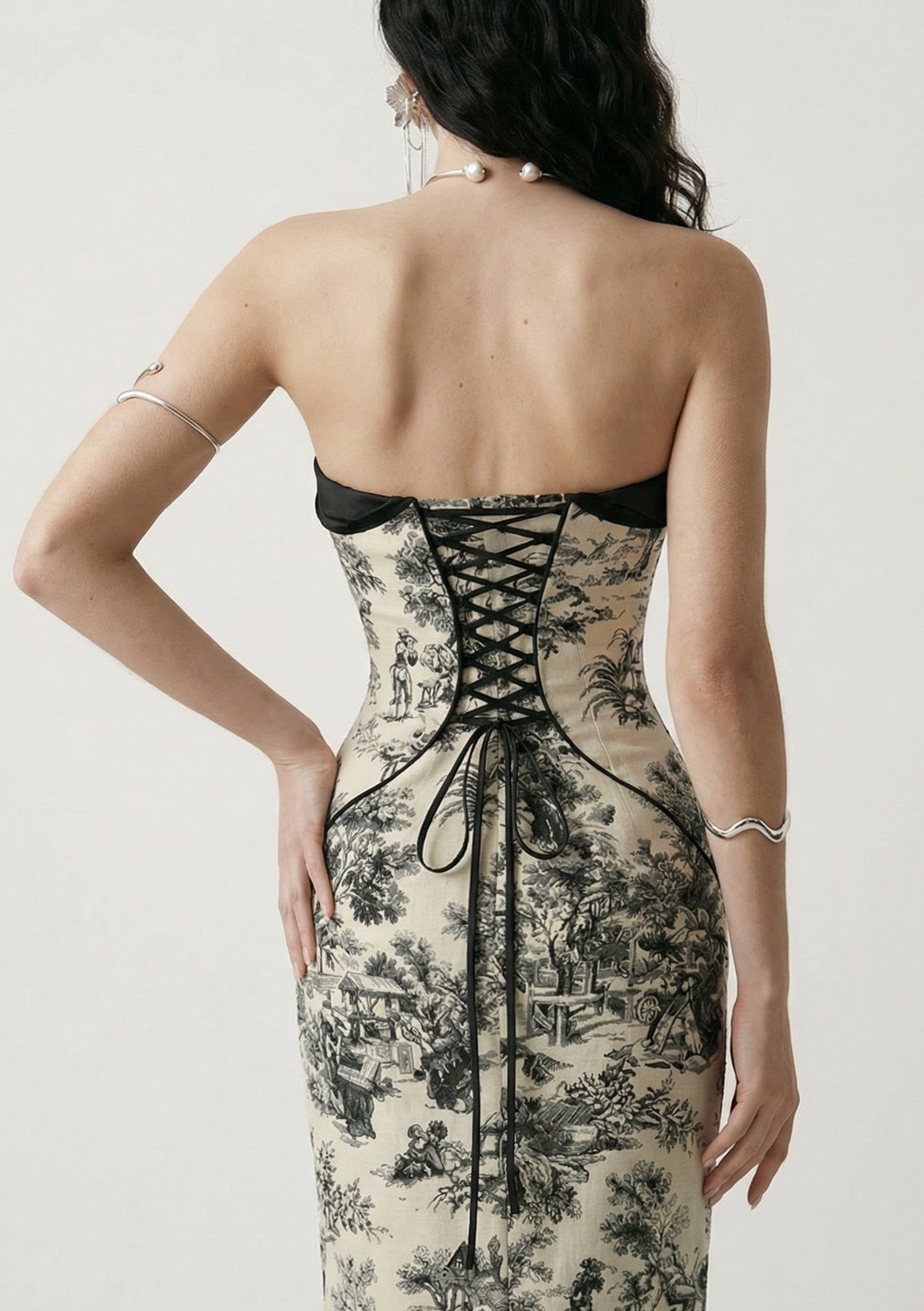 sirens midi dress Sirens > Bella Black Poppy Dress Thirty Three Boutique