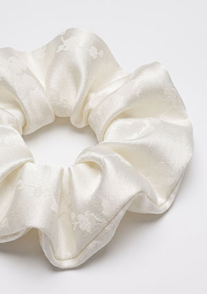 Moonveil oversized scrunchie in ivory woven floral jacquard